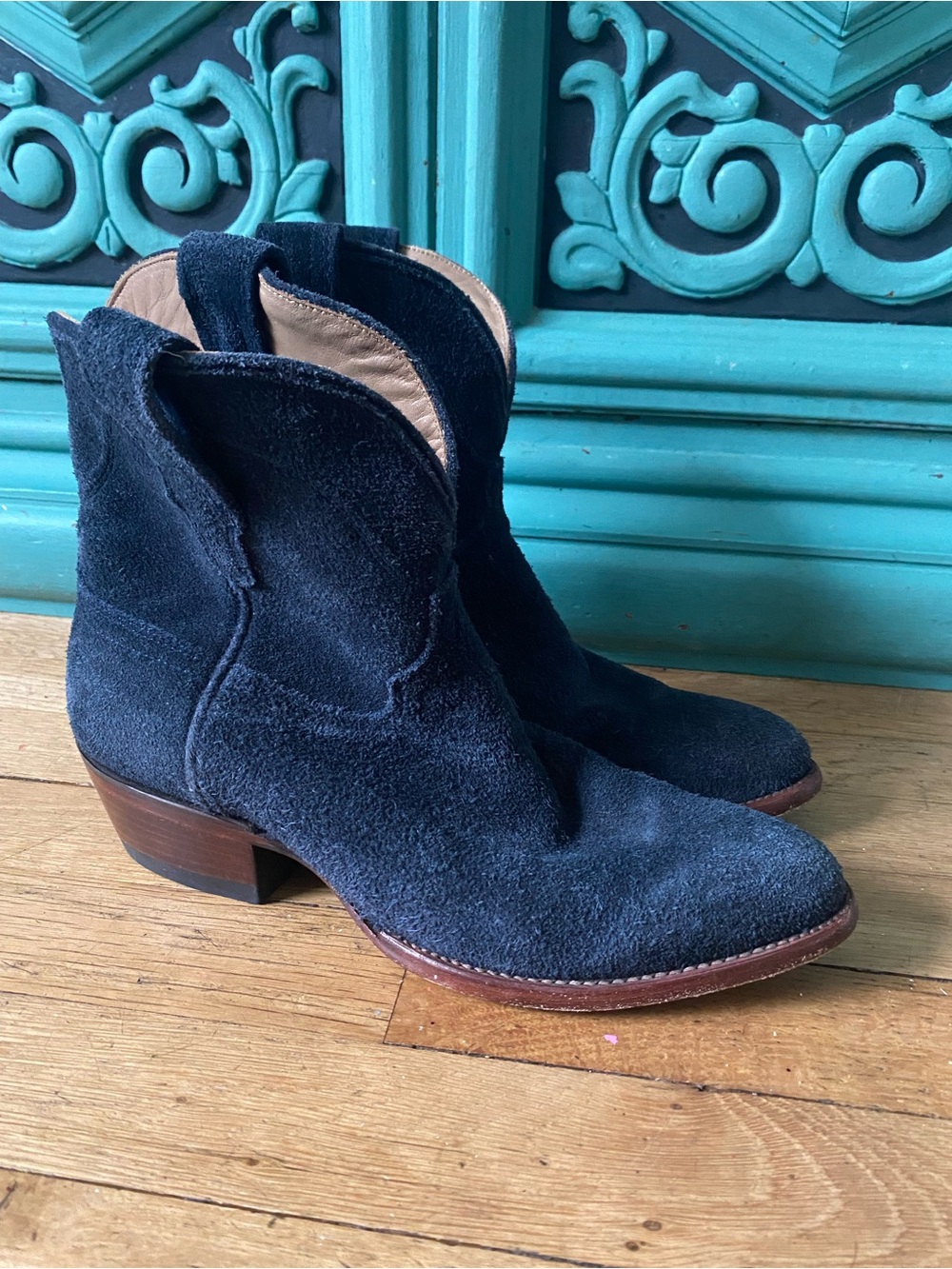 Women’s Suede Ankle Cowboy Boots in Navy Tecovas ‘Lucy’ Navy